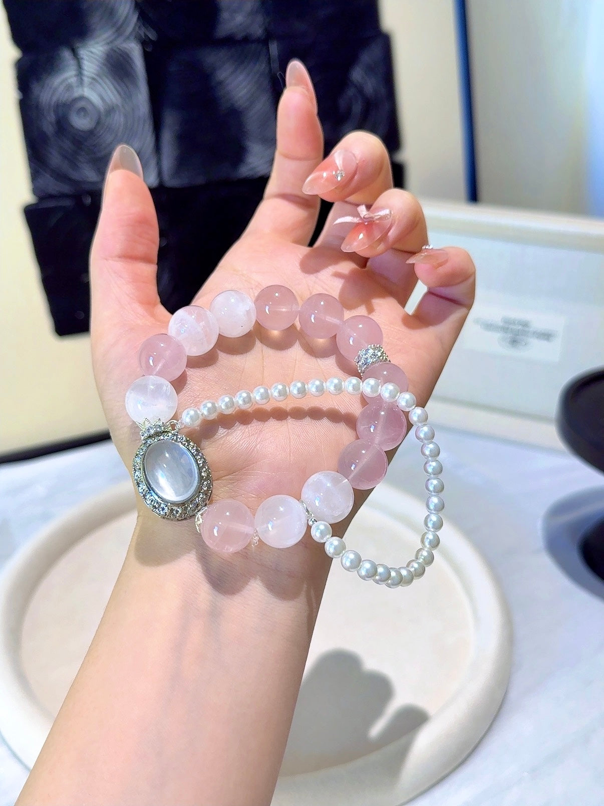 ▫️▪️ Pink crystal white ghost milky white crystal magic box bracelet
